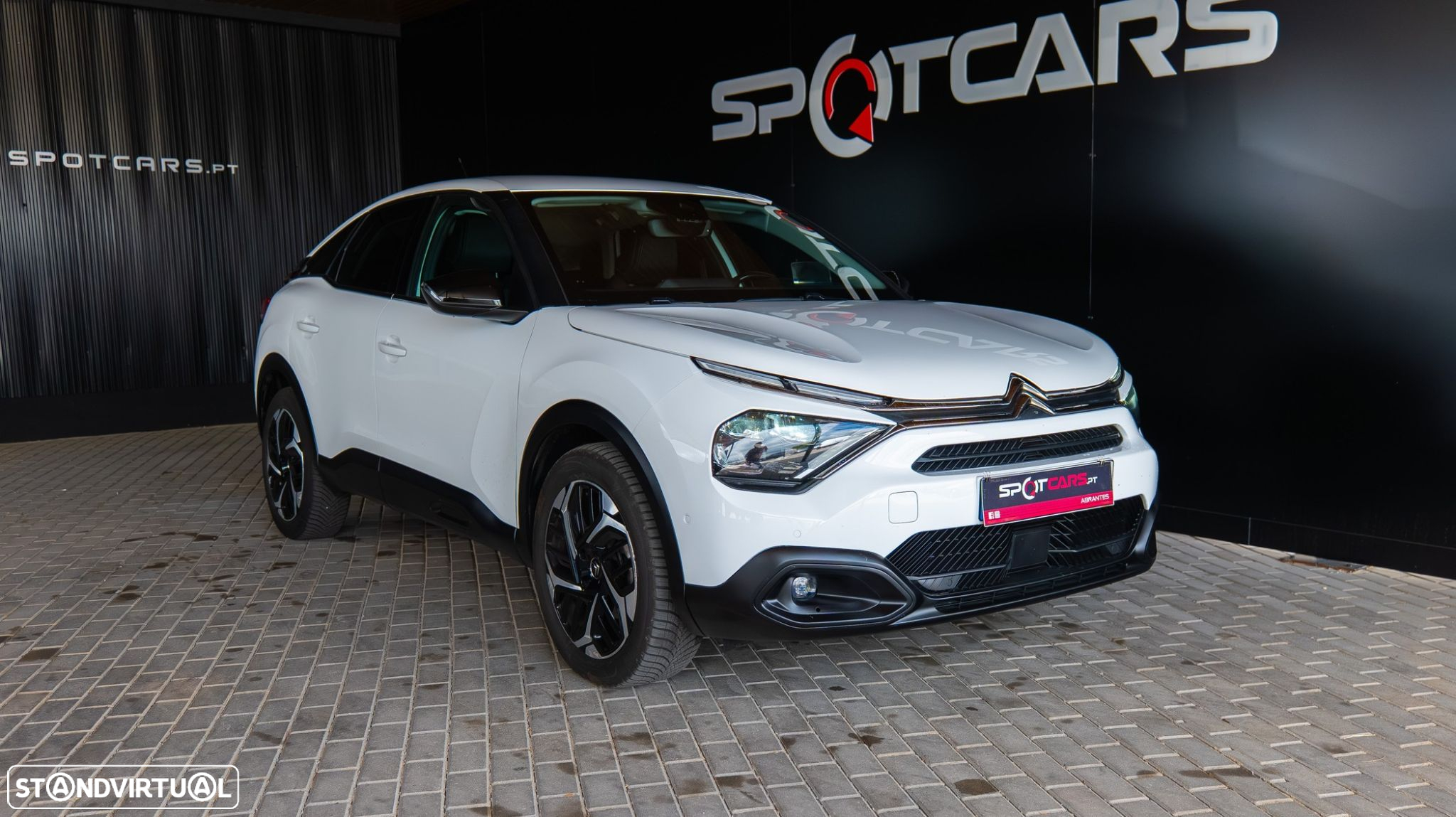 Citroën C4 BlueHDi 110 Stop&Start SHINE - 3