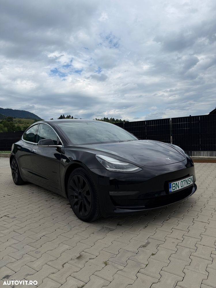 Tesla Model 3 Long Range - 7