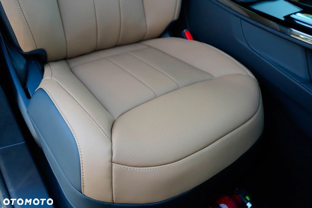 Land Rover Range Rover Sport S 3.0 D350 mHEV Autobiography - 32