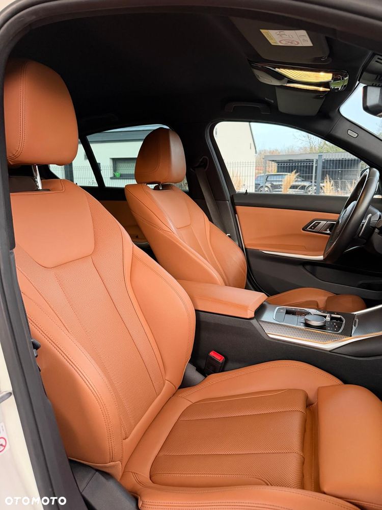 BMW Seria 3 320i M Sport - 2