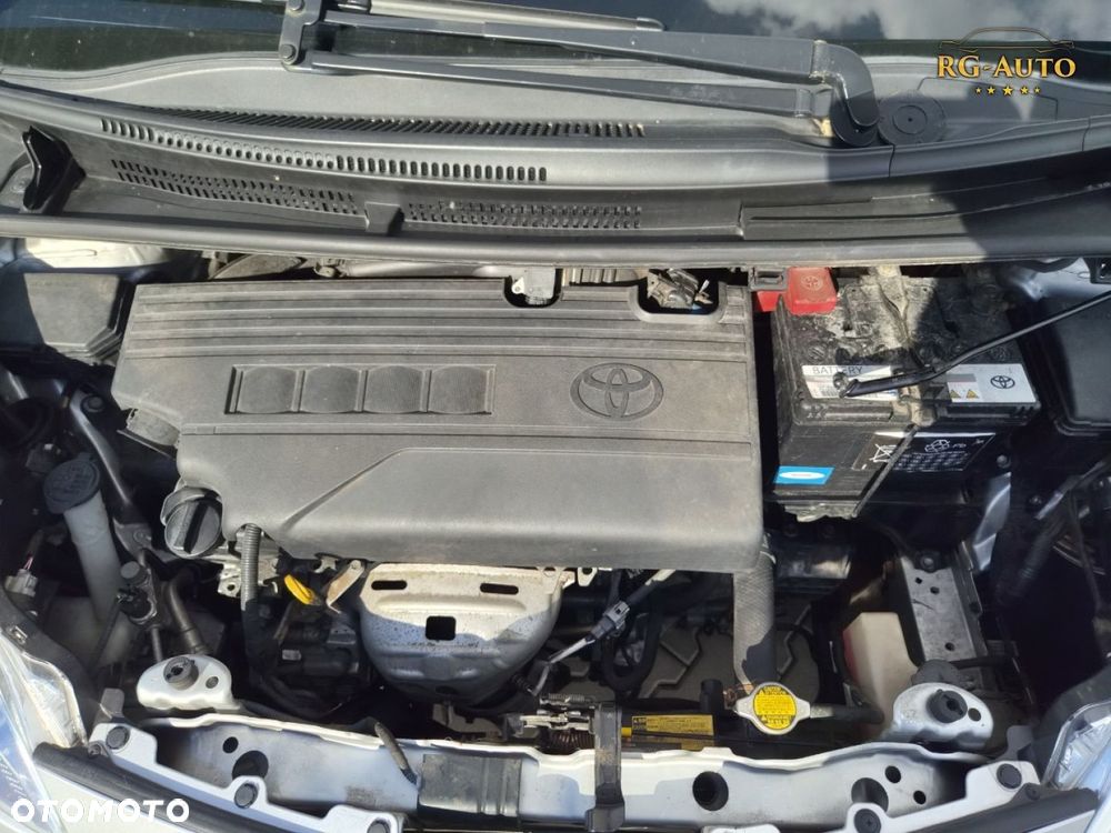 Toyota Verso S - 32