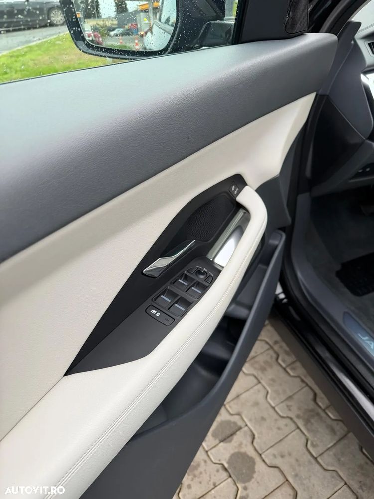 Jaguar E-Pace - 13