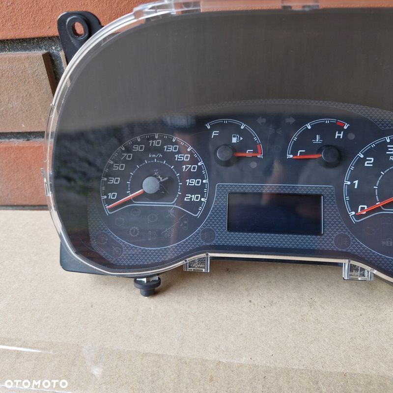 FIAT FIORINO LICZNIK ZEGARY 1,4 BENZYNA 52052784 - 1