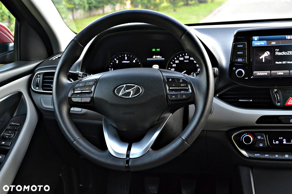 Hyundai i30 blue 1.6 CRDi Premium - 29