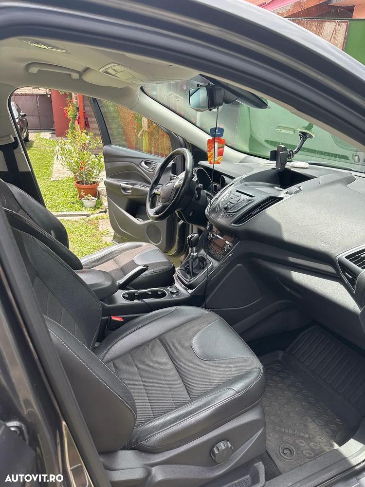 Ford Kuga 2.0 TDCi 4WD Titanium - 8