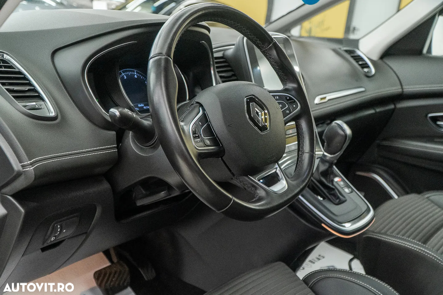 Renault Grand Scenic TCe 140 GPF EDC BOSE EDITION - 7