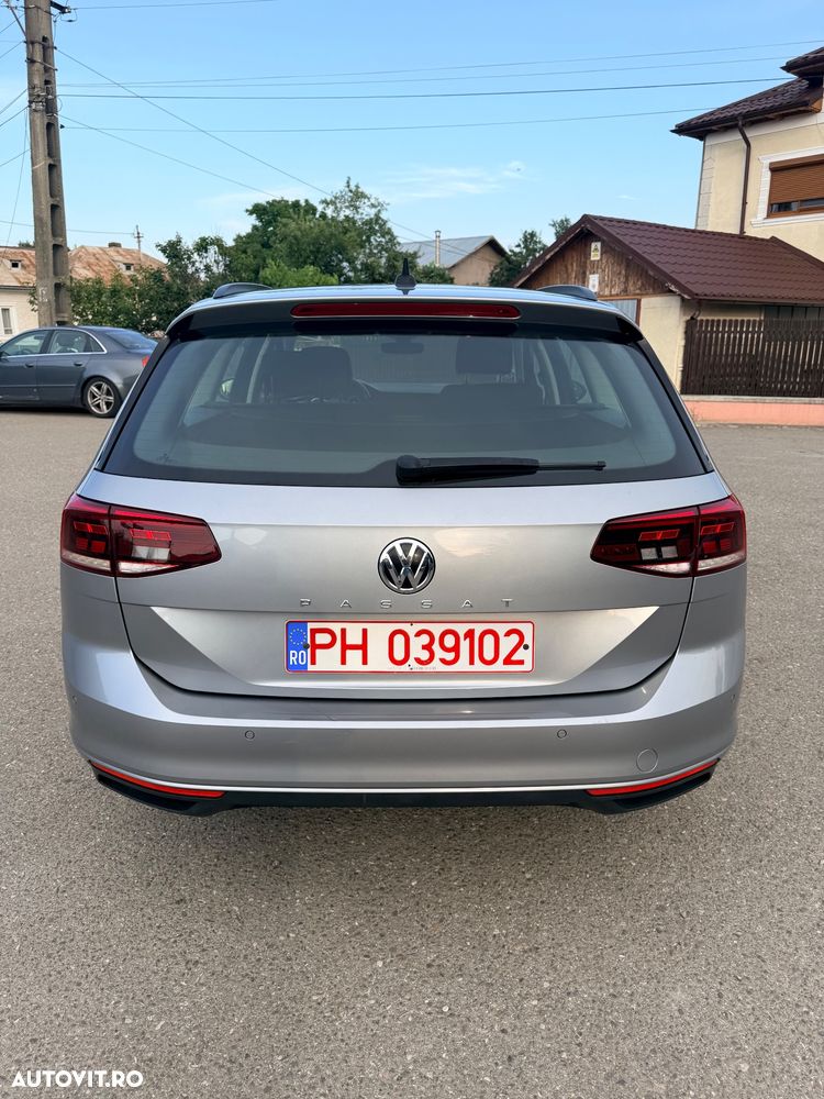 Volkswagen Passat 2.0 TDI DSG Comfortline - 10