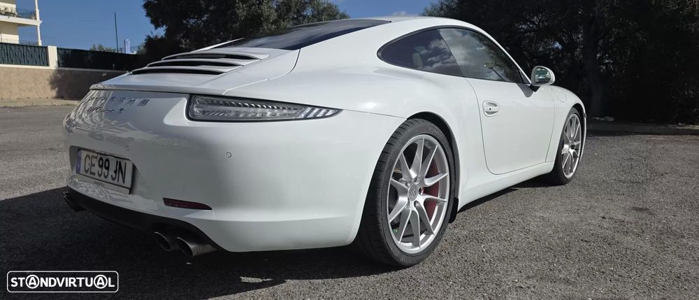 Porsche 911 Série F - 14