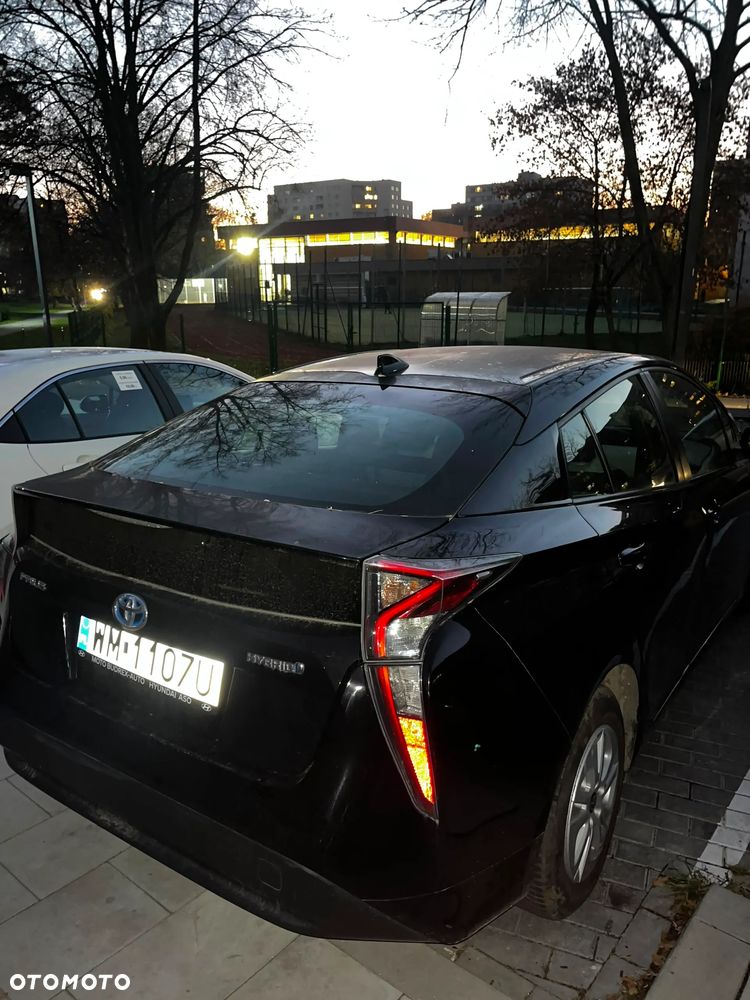 Toyota Prius 1.8 Hybrid Premium - 4