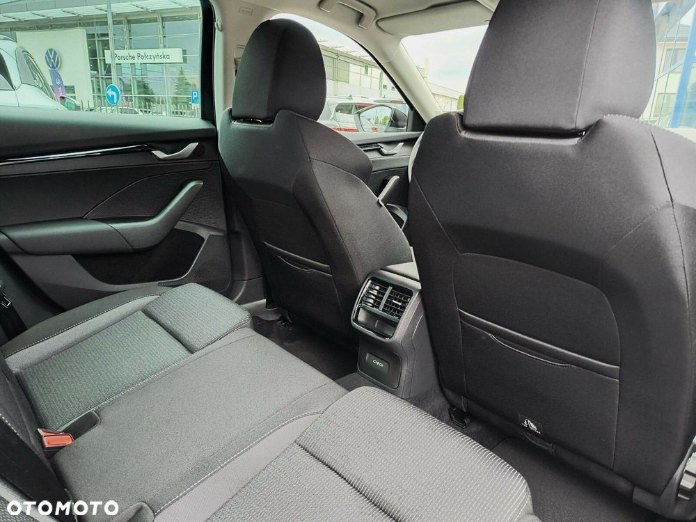 Skoda Octavia 2.0 TDI Selection DSG - 23