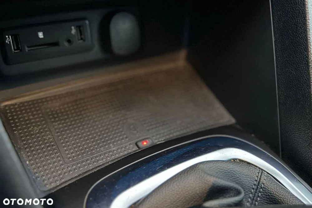 Renault Megane 1.2 Energy TCe GT Line - 30