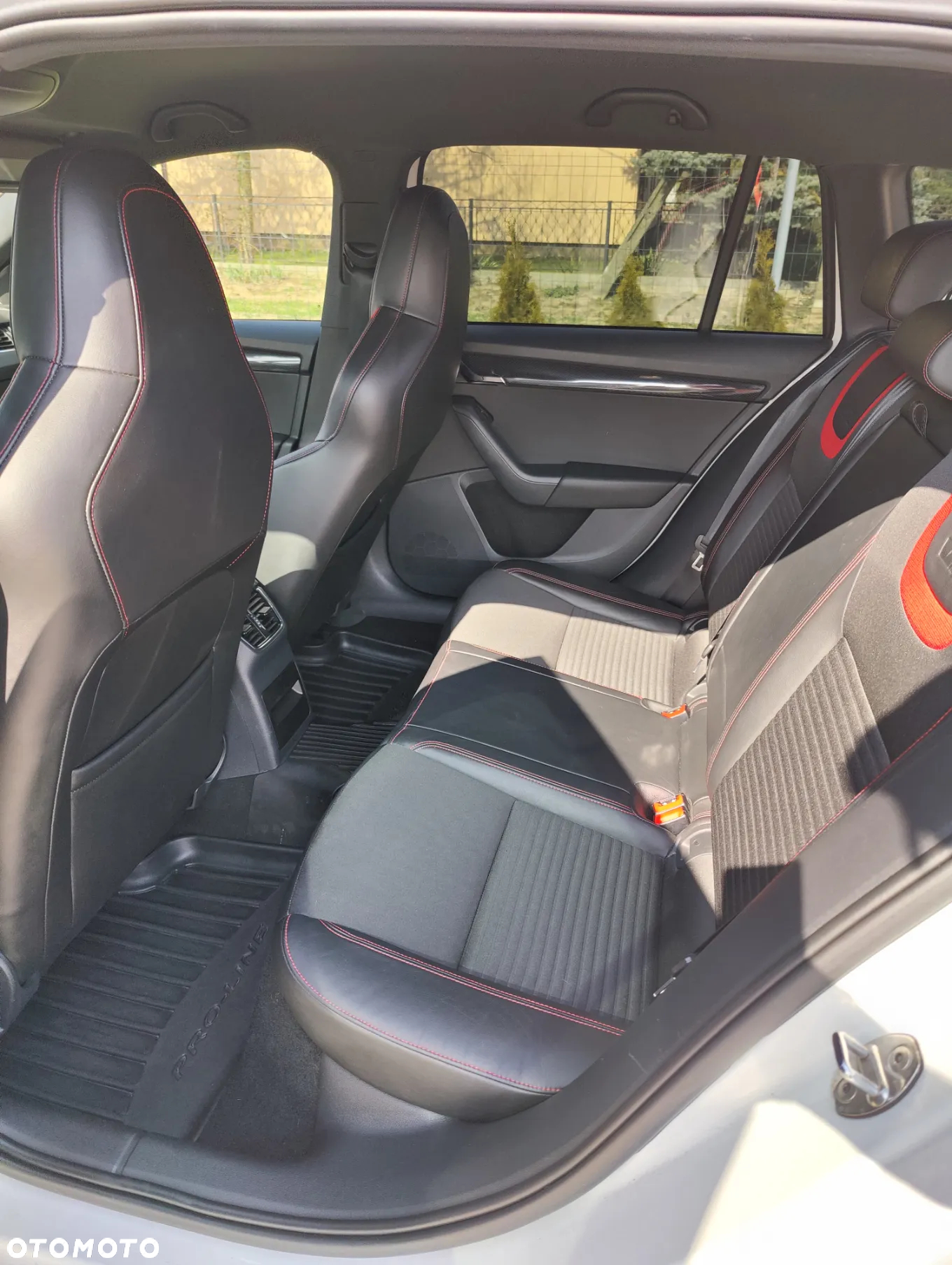 Skoda Octavia 2.0 TDI RS DSG - 11