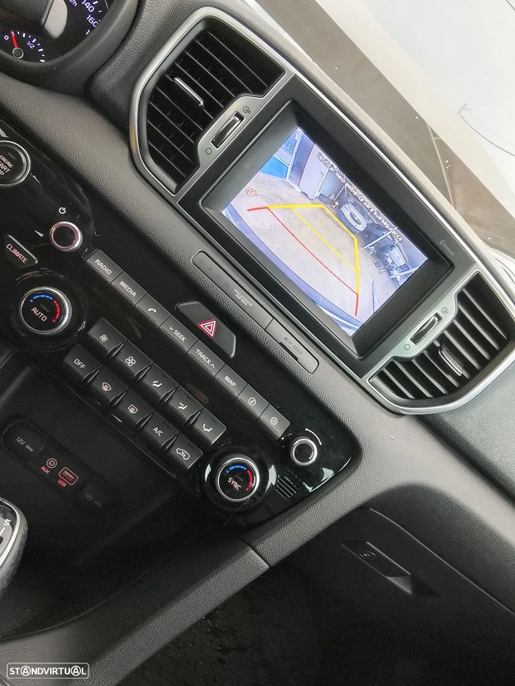 Kia Sportage 1.6 CRDI ISG SX - 11