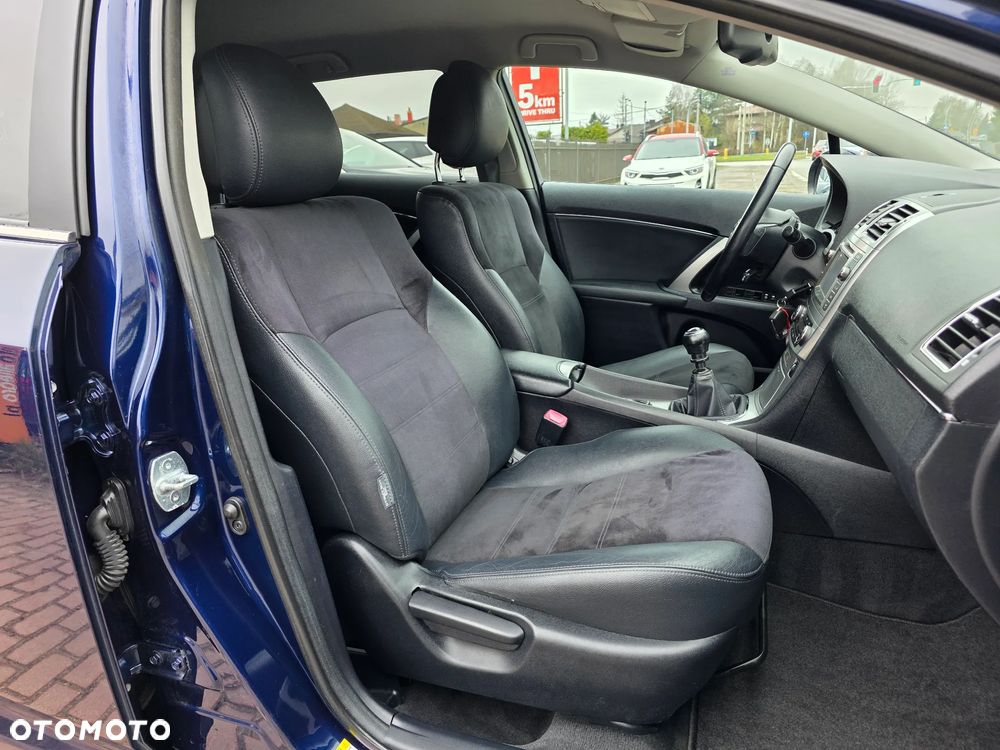 Toyota Avensis 2.0 D-4D Edition - 13