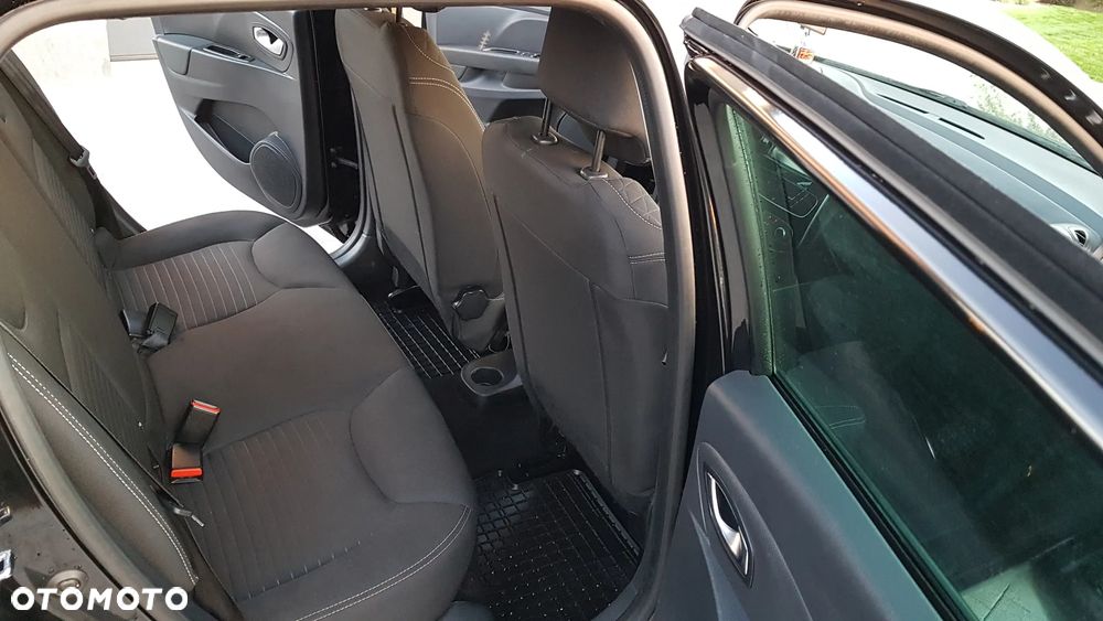 Renault Clio 0.9 Energy TCe Limited - 31
