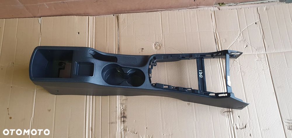 Tunel środkowy osłona tunelu pod podłokietnik Hyundai I30 I - 1