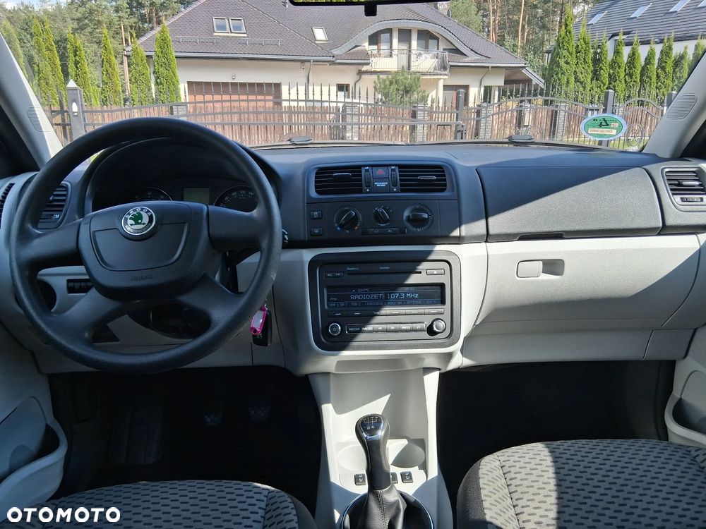 Skoda Fabia 1.2 HTP Ambiente - 18