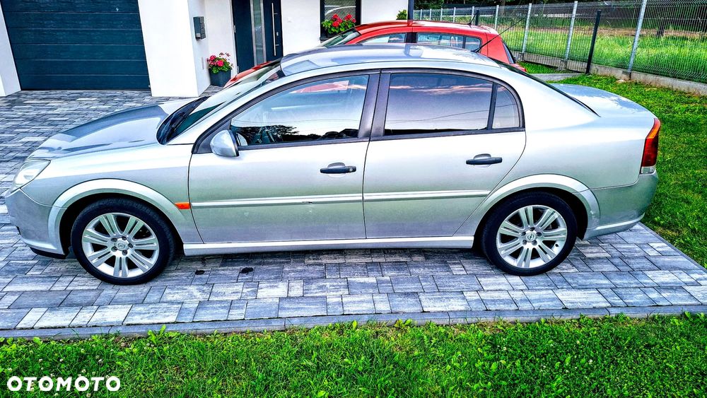Opel Vectra 1.9 CDTI Essentia - 3