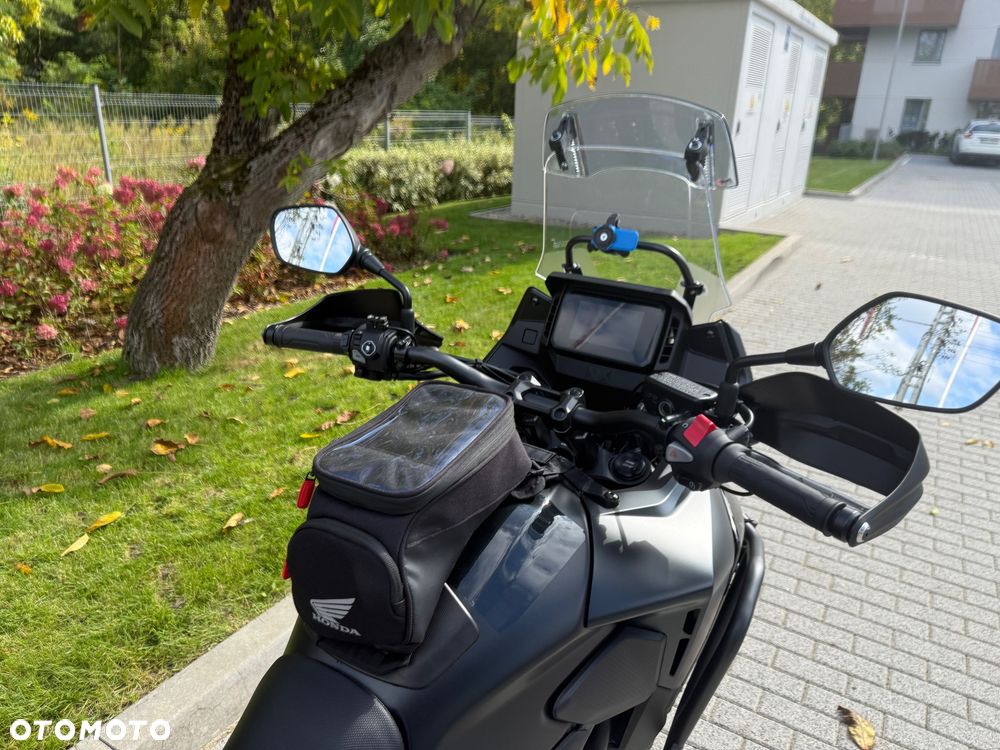 Honda NX - 11