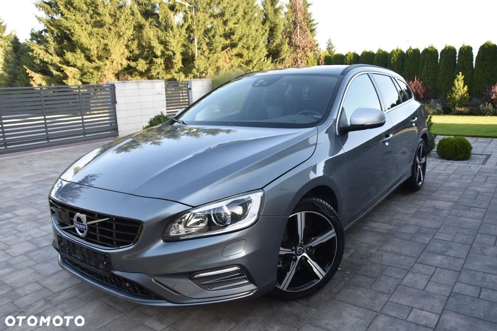 Volvo V60 D3 AWD Geartronic R-Design - 5