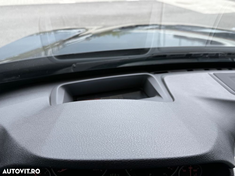 BMW Seria 3 325d Aut. M Sport - 14