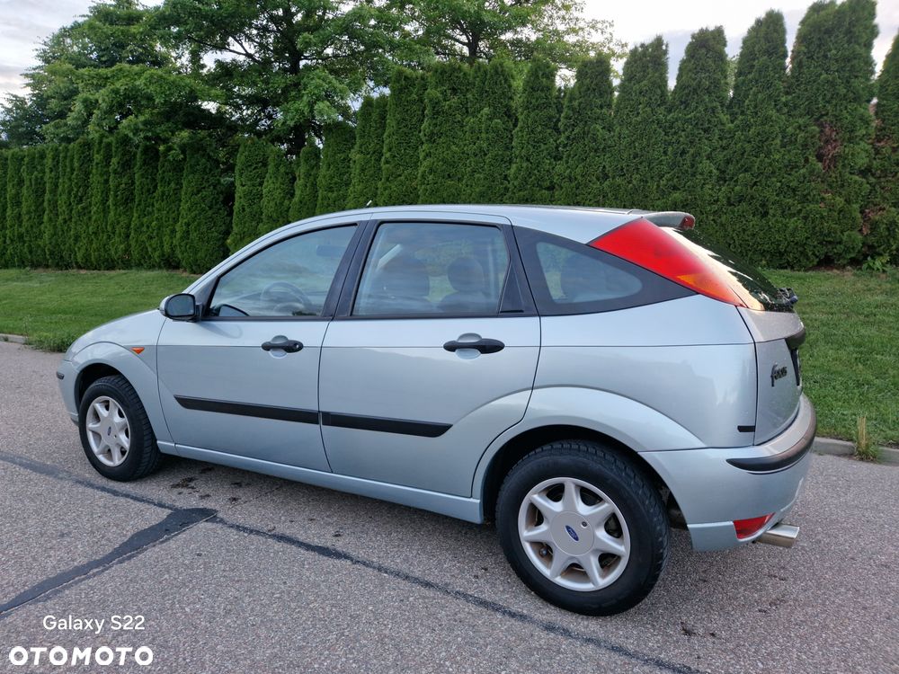 Ford Focus 1.6 16V Sport - 18