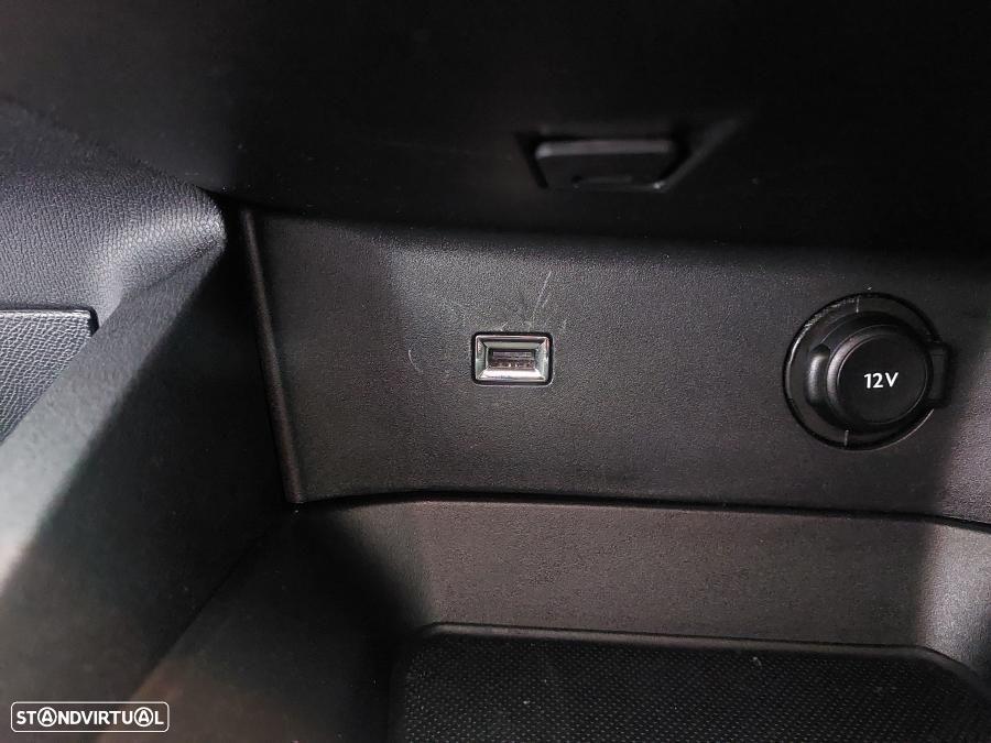 Peugeot 3008 1.5 BlueHDi Active - 29