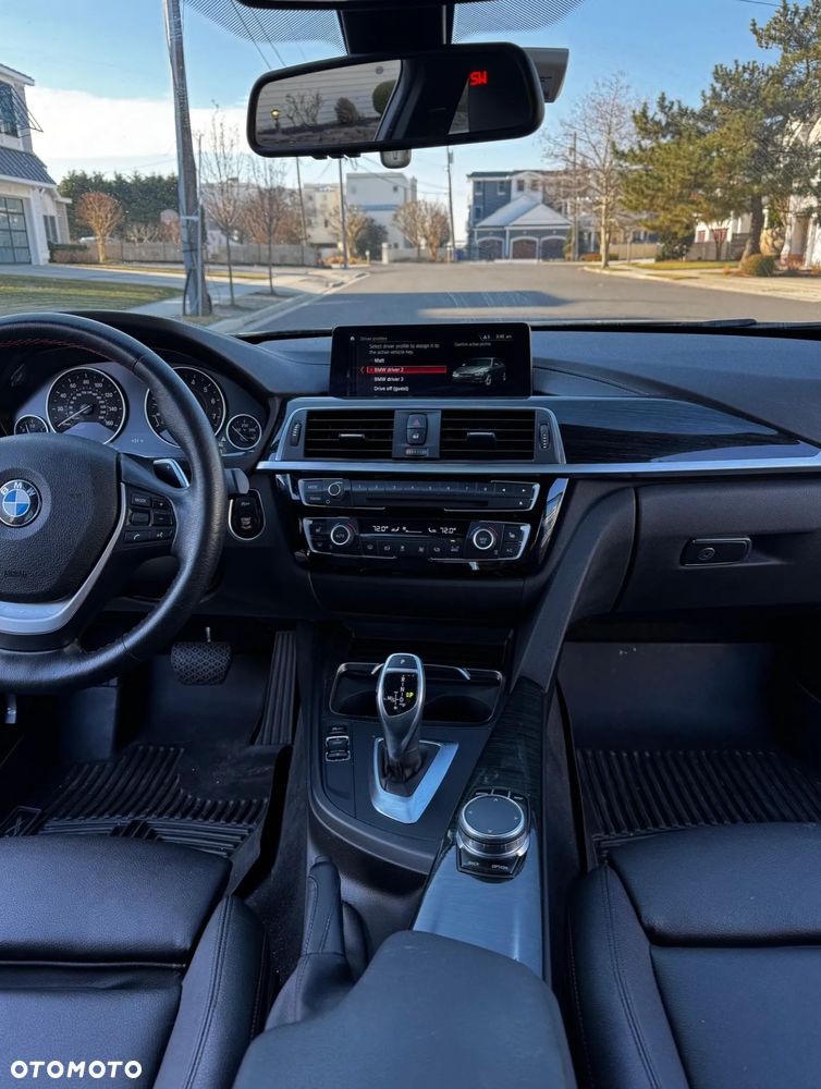 BMW Seria 3 330i xDrive Edition Luxury Line Purity - 19