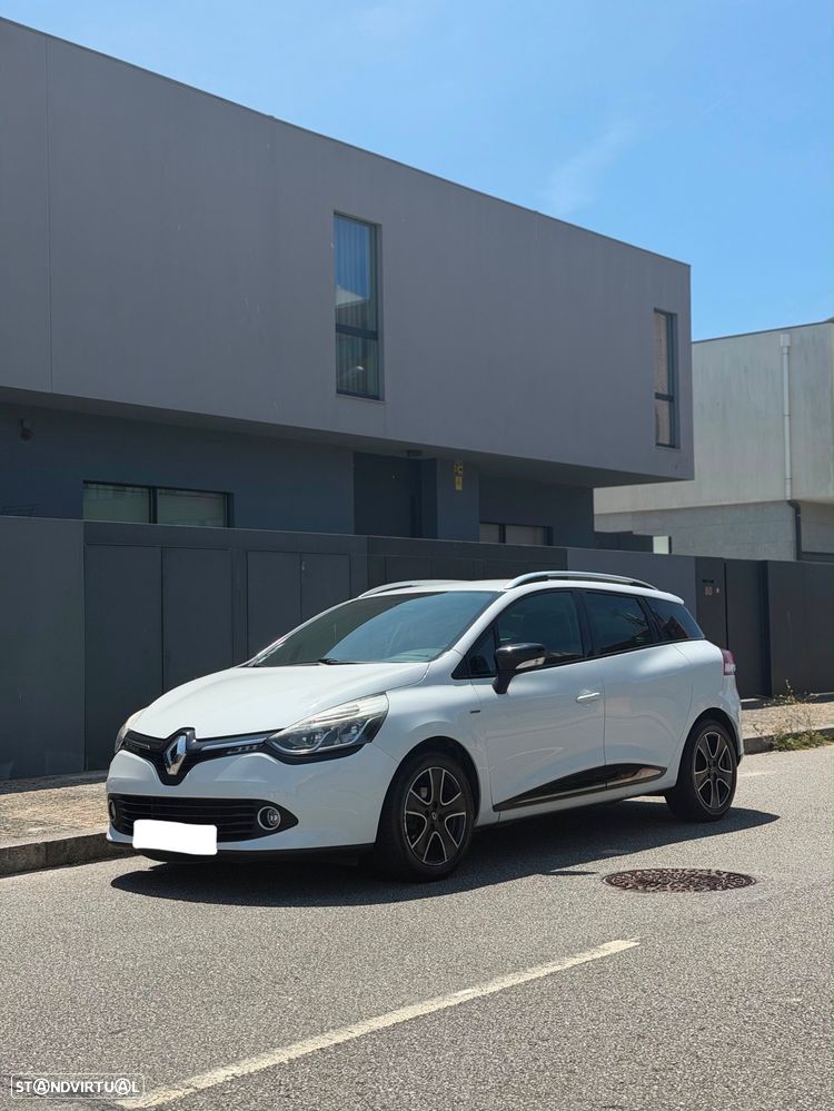 Renault Clio Sport Tourer 1.2 TCE GT EDC - 1