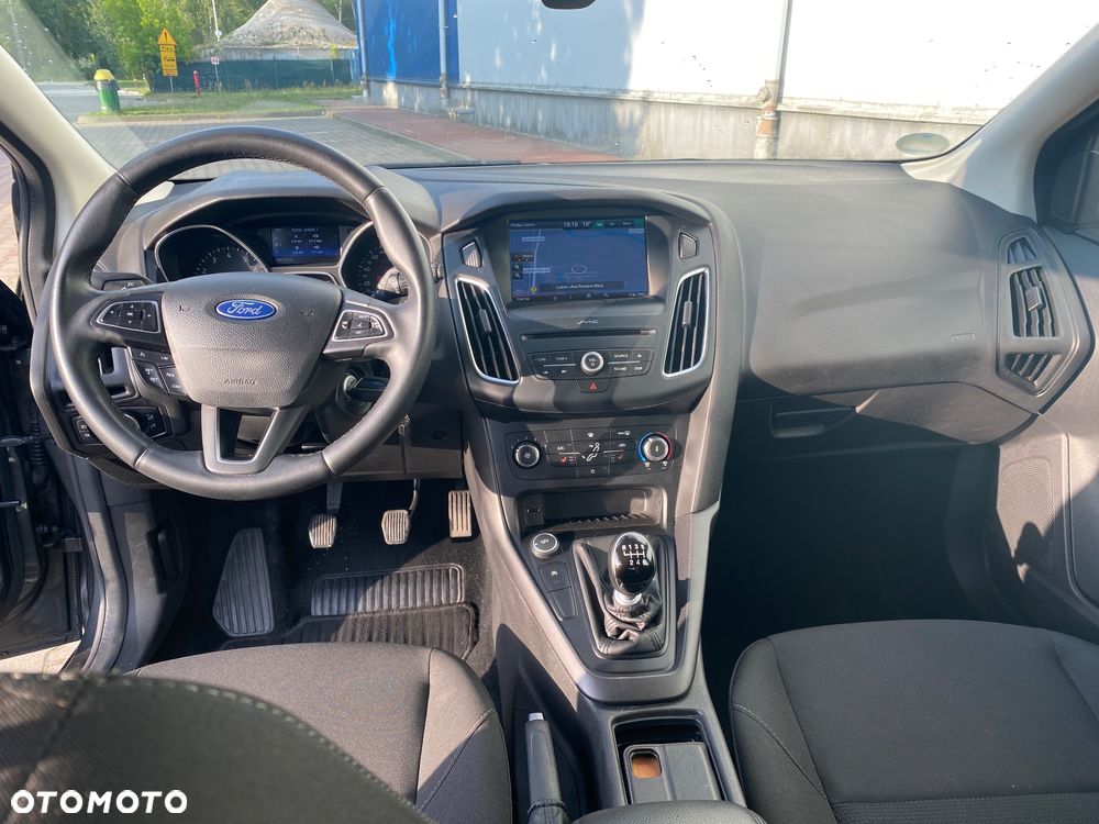 Ford Focus - 12