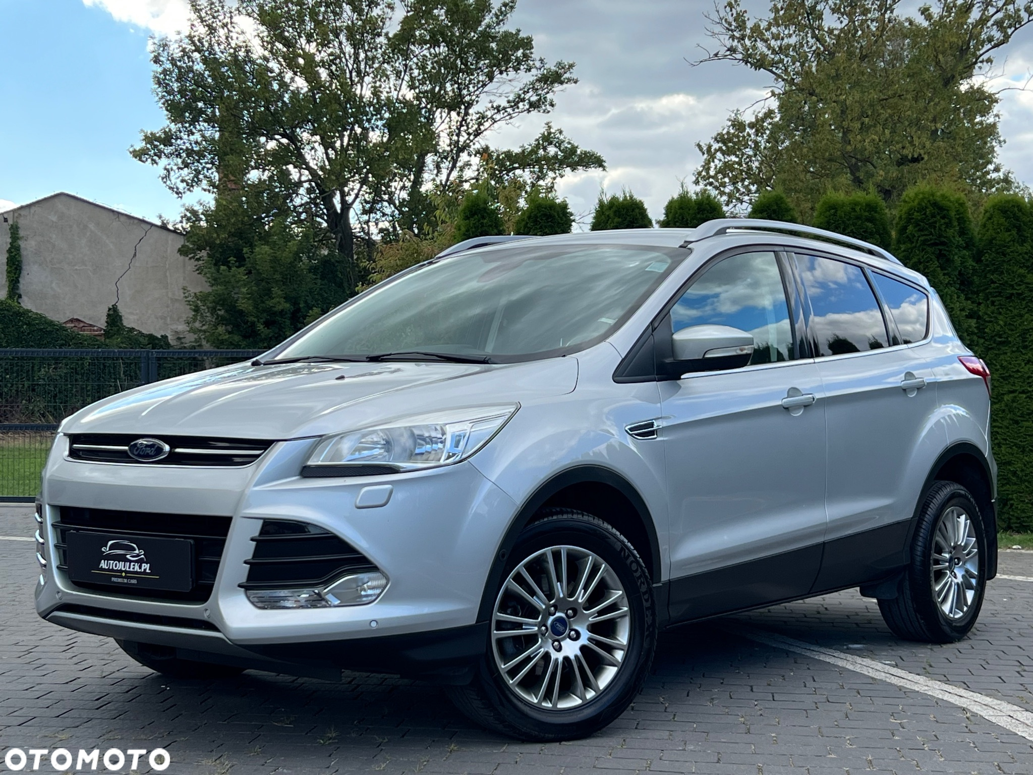 Ford Kuga 1.6 EcoBoost 2x4 Titanium - 8