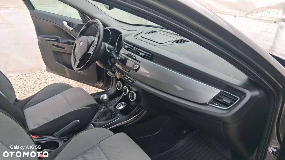 Alfa Romeo Giulietta 1.4 TB 16V Turismo - 12