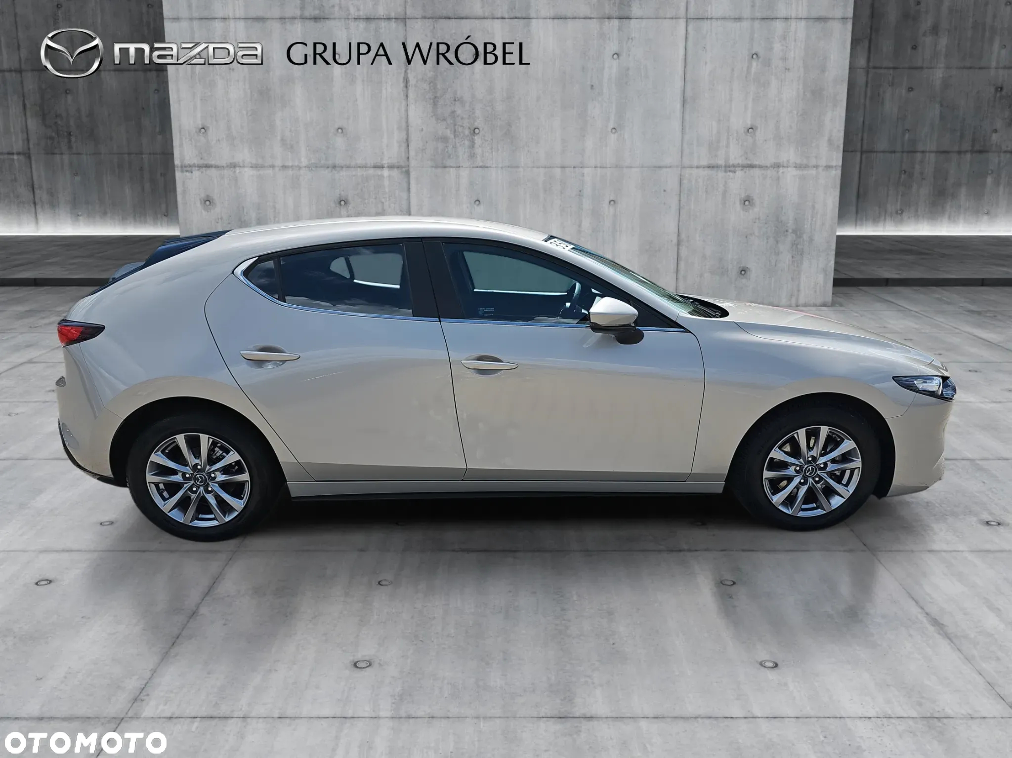 Mazda 3 - 4
