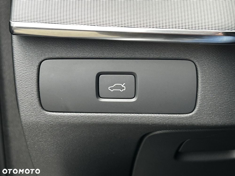 Volvo XC 90 - 18