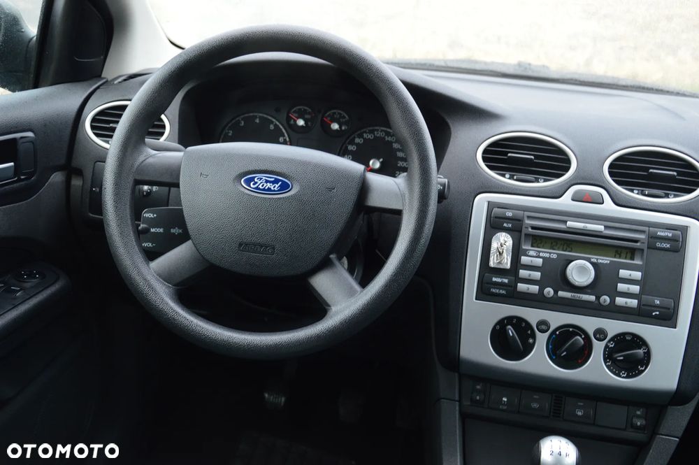 Ford Focus - 11