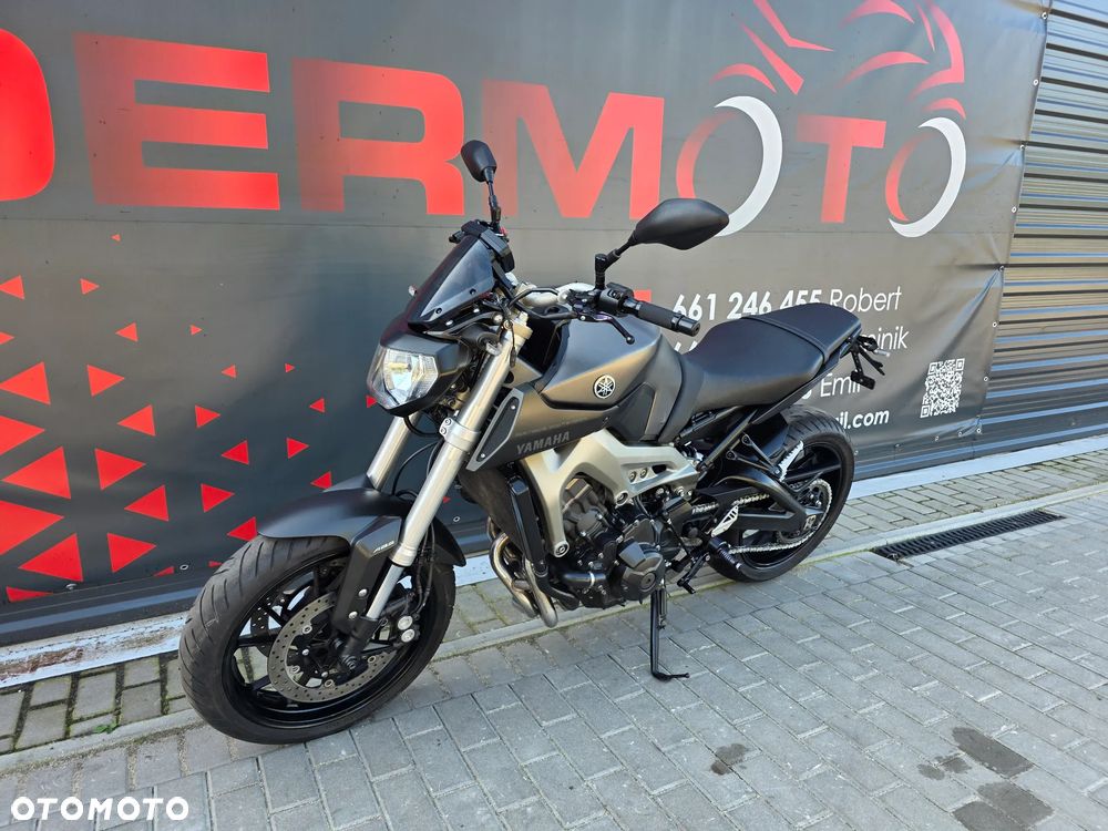 Yamaha MT - 28