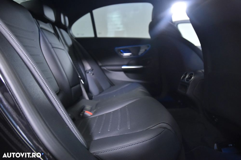 Mercedes-Benz C 300 d MHEV - 13