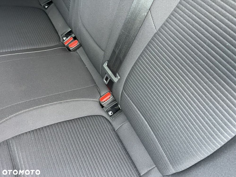 Ford Focus - 24