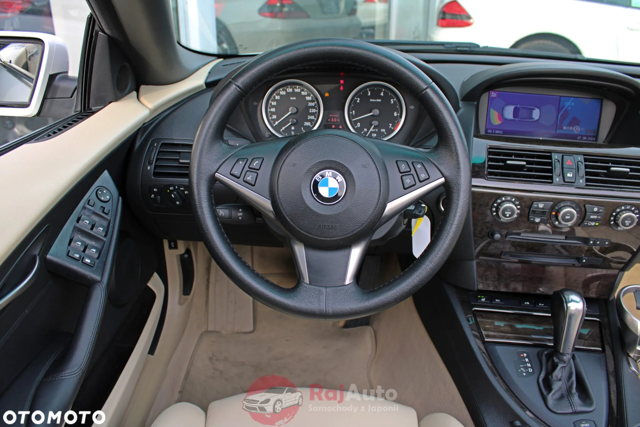 BMW Seria 6 650 i - 7