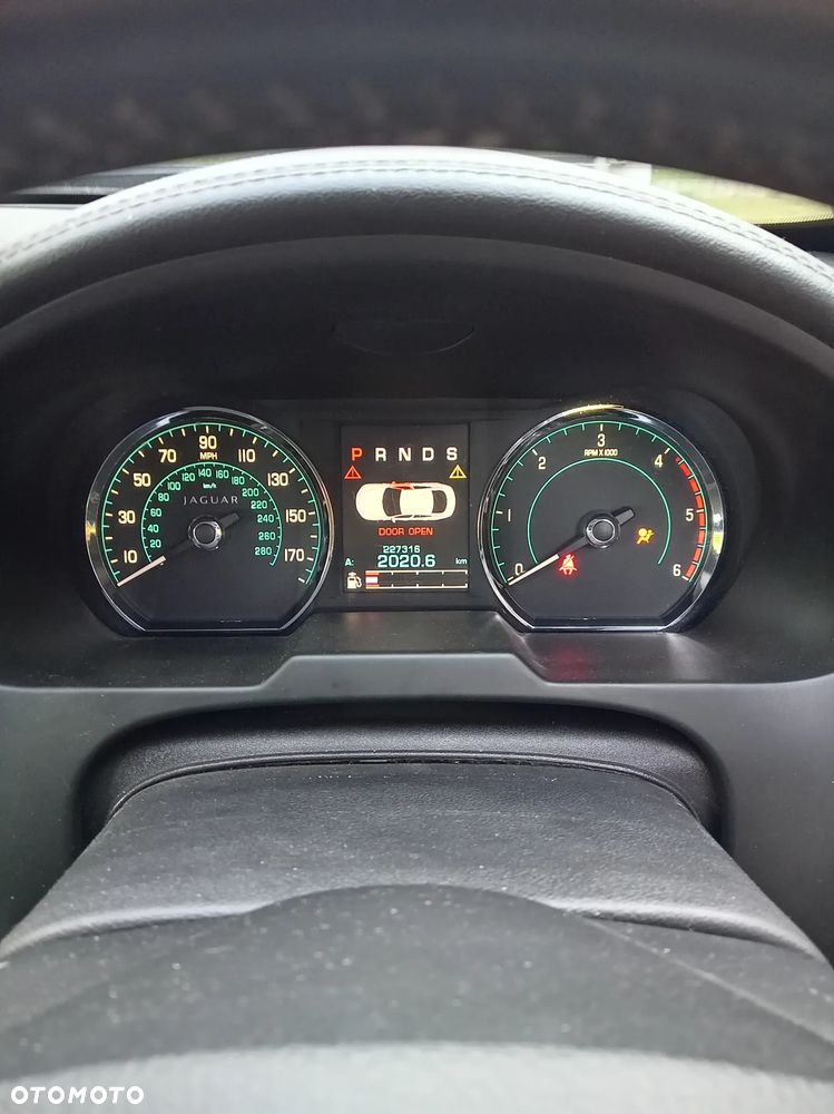 Jaguar XF 3.0 V6 D Premium Luxury - 11
