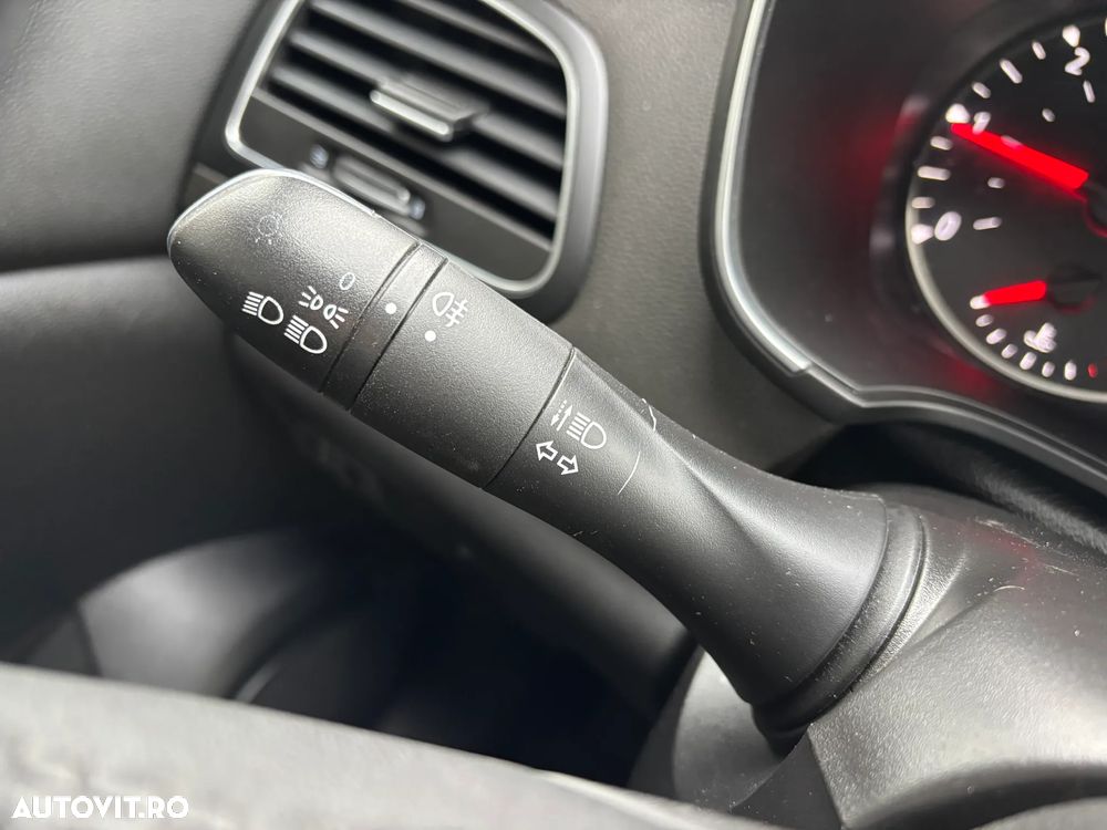 Renault Megane Blue dCi 116 Life - 16