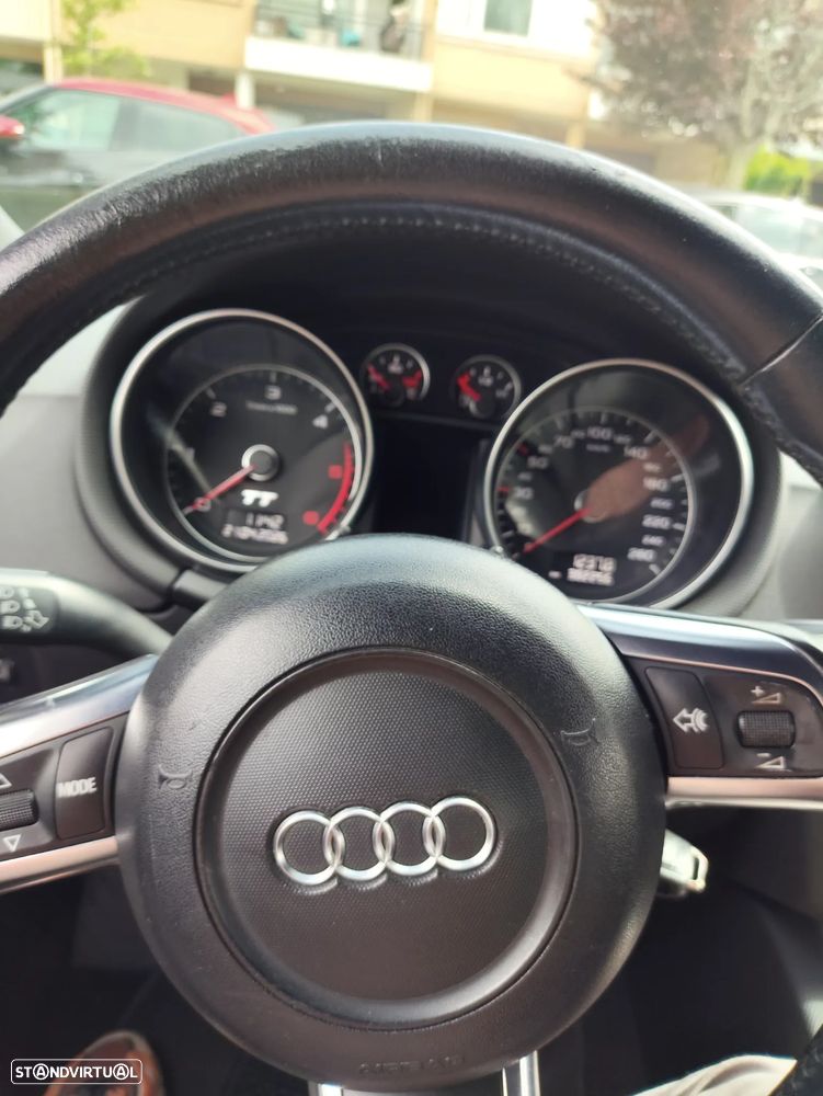 Audi TT Roadster 2.0 TDi quattro S-line - 32