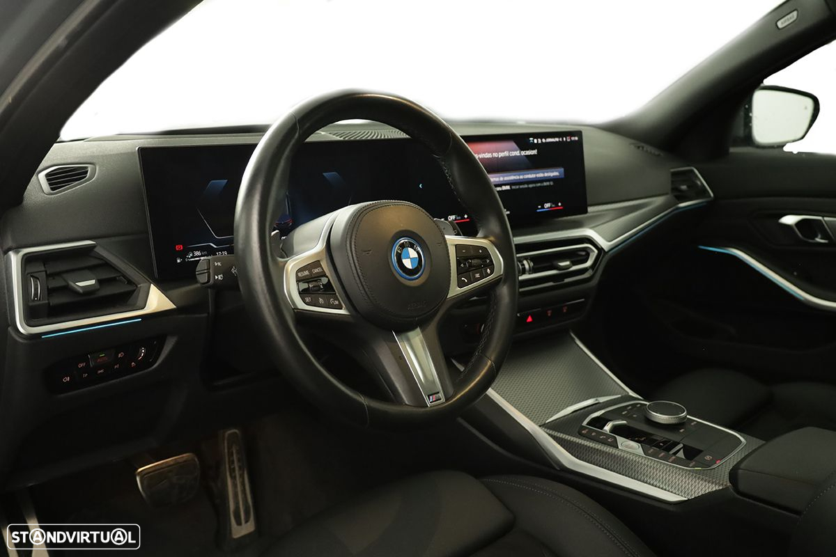 BMW 330 e Touring Pack M Auto - 5