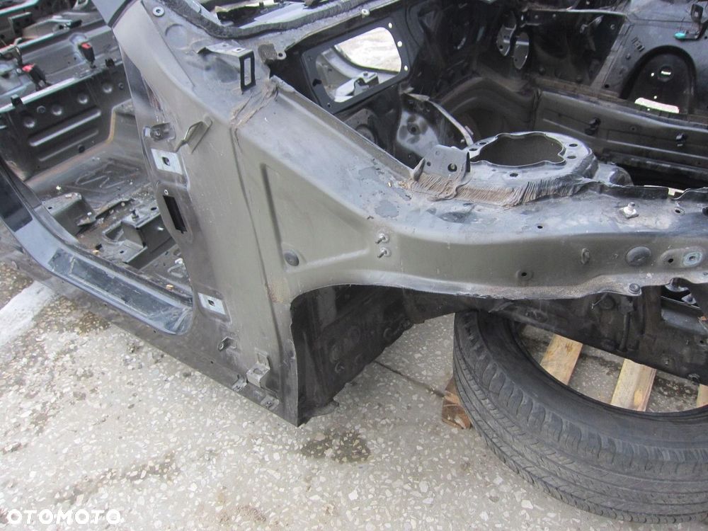 BMW X3 F25 ĆWIARTKA PRZEDNIA PRAWA LEWA 475 CZARNA - 2