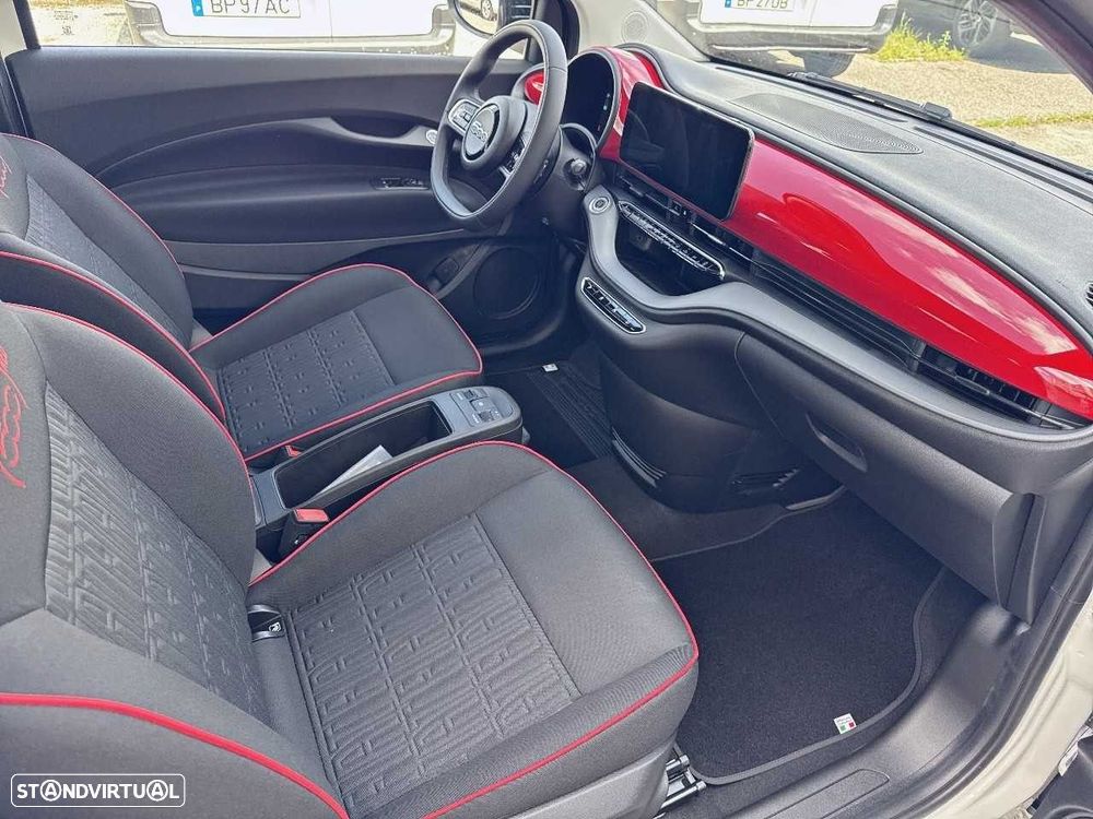 Fiat 500e 3+1 42 kWh - 14