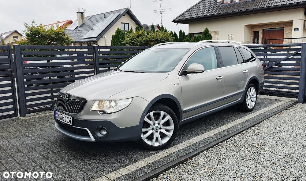 Skoda Superb 2.0 TDI 4x4 DSG Elegance - 1