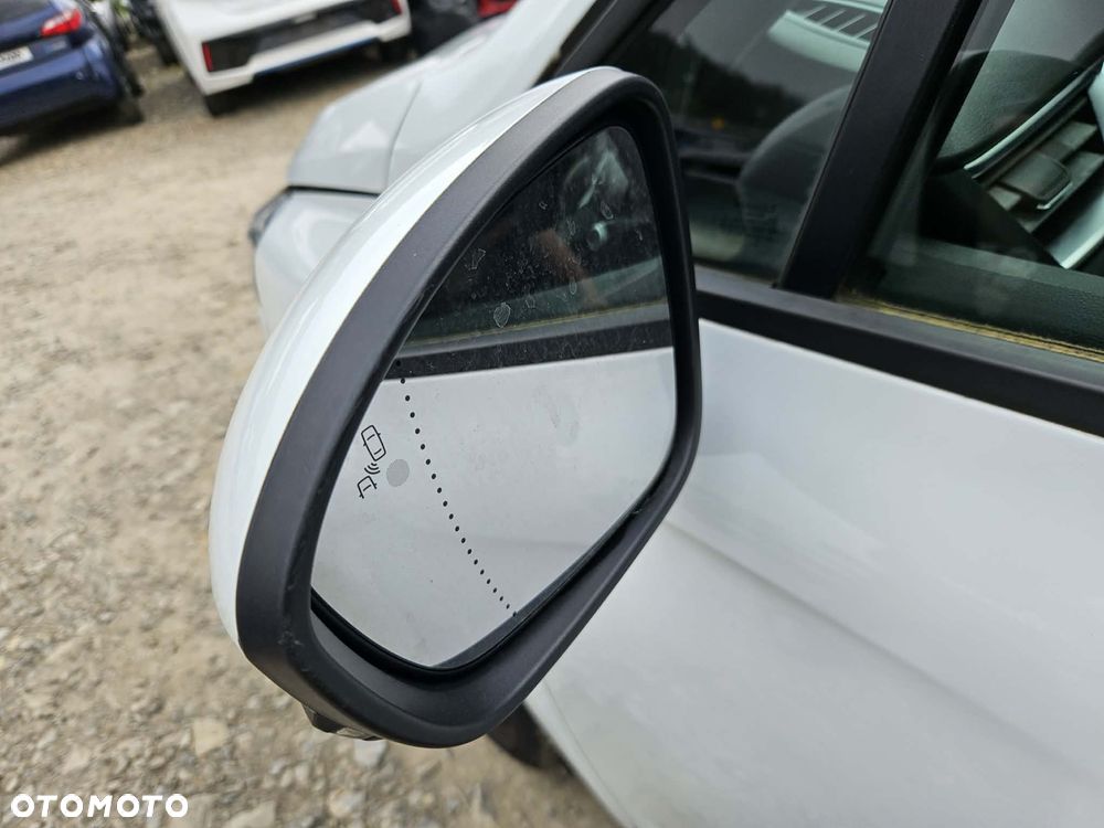 Renault Clio BLUE dCi 85 BUSINESS EDITION - 10