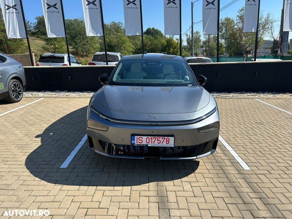 Xpeng P7 - 3