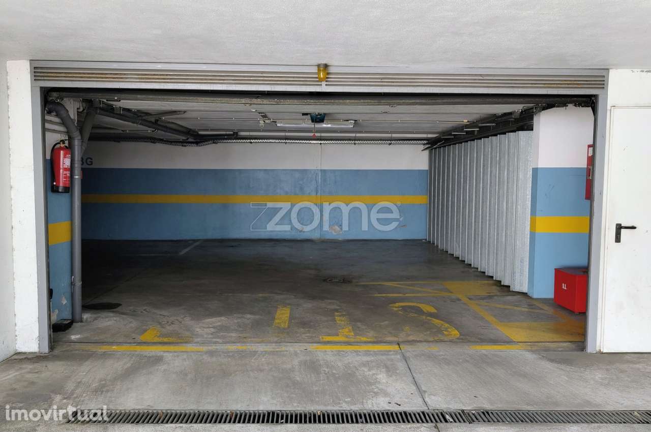 Garagem Fechada com 88 m² - Centro da Maia - Grande imagem: 4/9