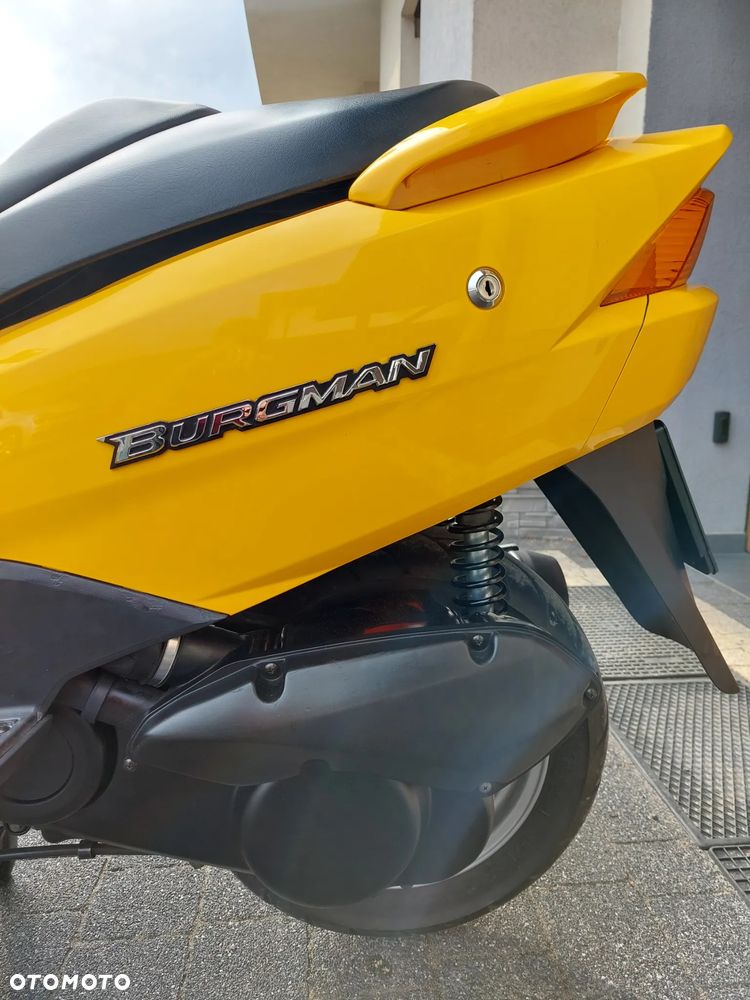 Suzuki Burgman - 11